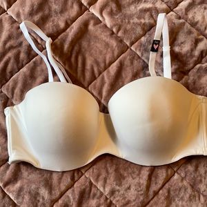 Body by Victoria white strapless bra